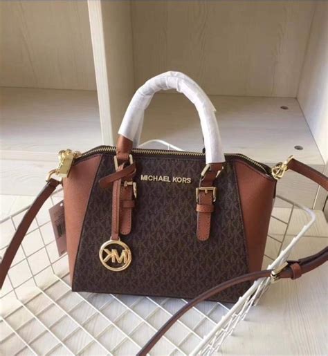 michael kors chiara|Ciara Medium Signature Logo Messenger Bag .